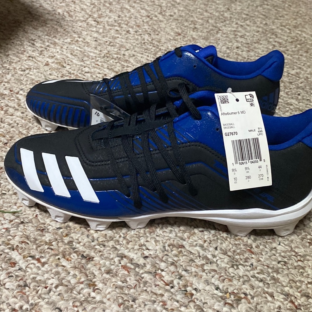 Adidas baseball cleats
